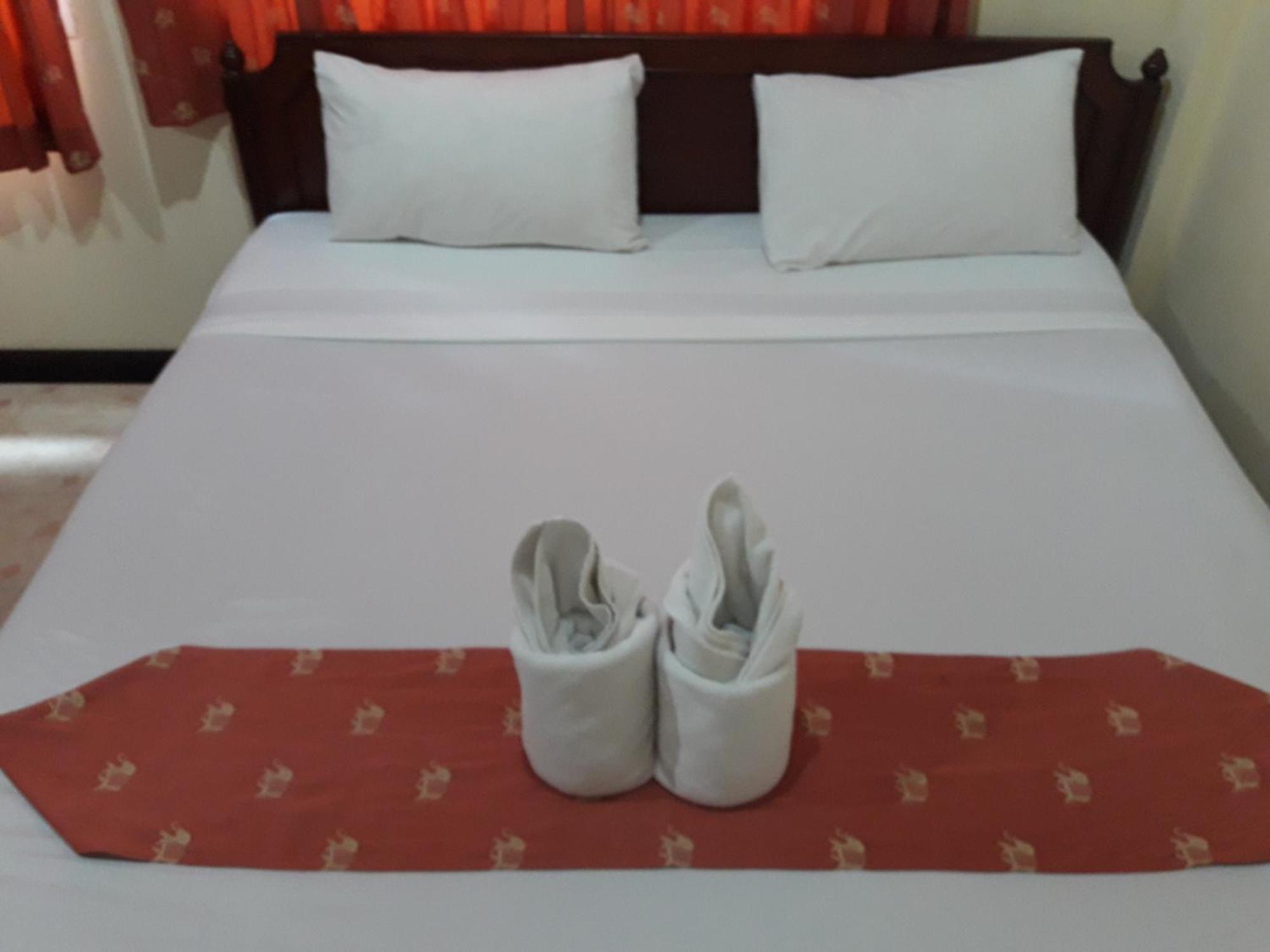 เซาเทิร์น ไฟรด์ ไรซ์ เกสท์เฮาส์ Hotel หาดกะตะ ภายนอก รูปภาพ